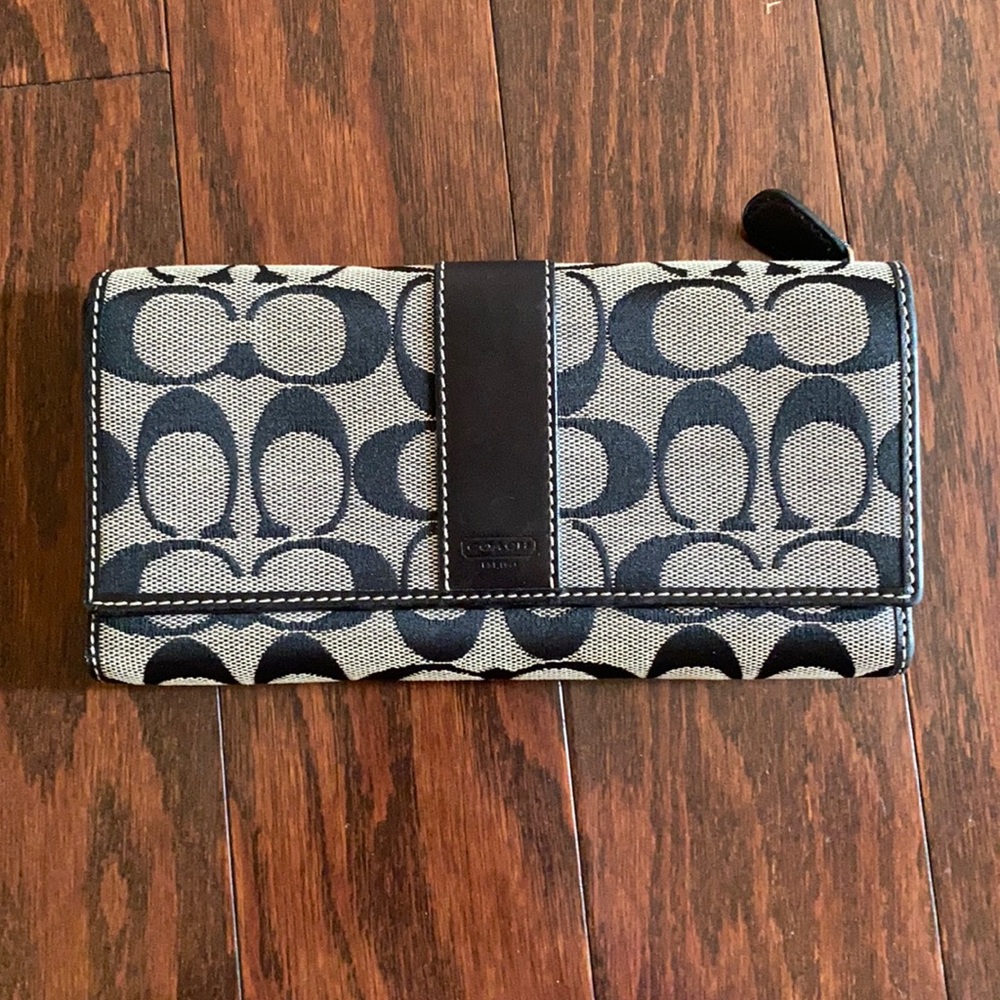 Coach wallet